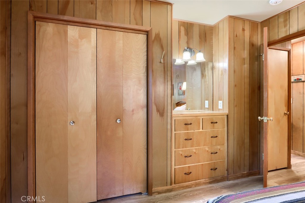 8067 Chilnualna Falls Rd, Wawona, CA 95389