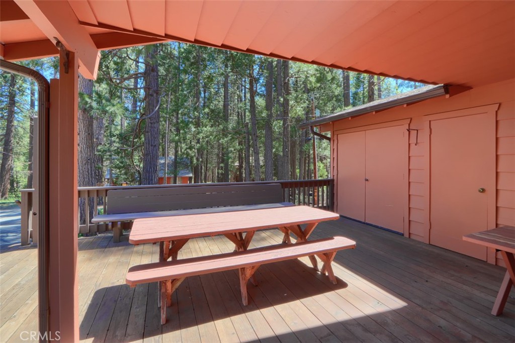 8067 Chilnualna Falls Rd, Wawona, CA 95389