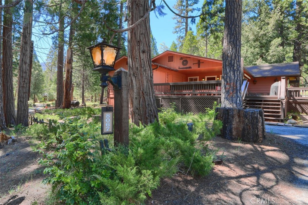8067 Chilnualna Falls Rd, Wawona, CA 95389