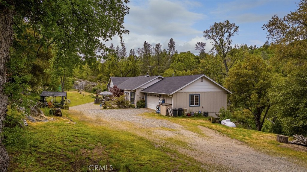 50622 Critter Creek Ln, Oakhurst, CA 93644