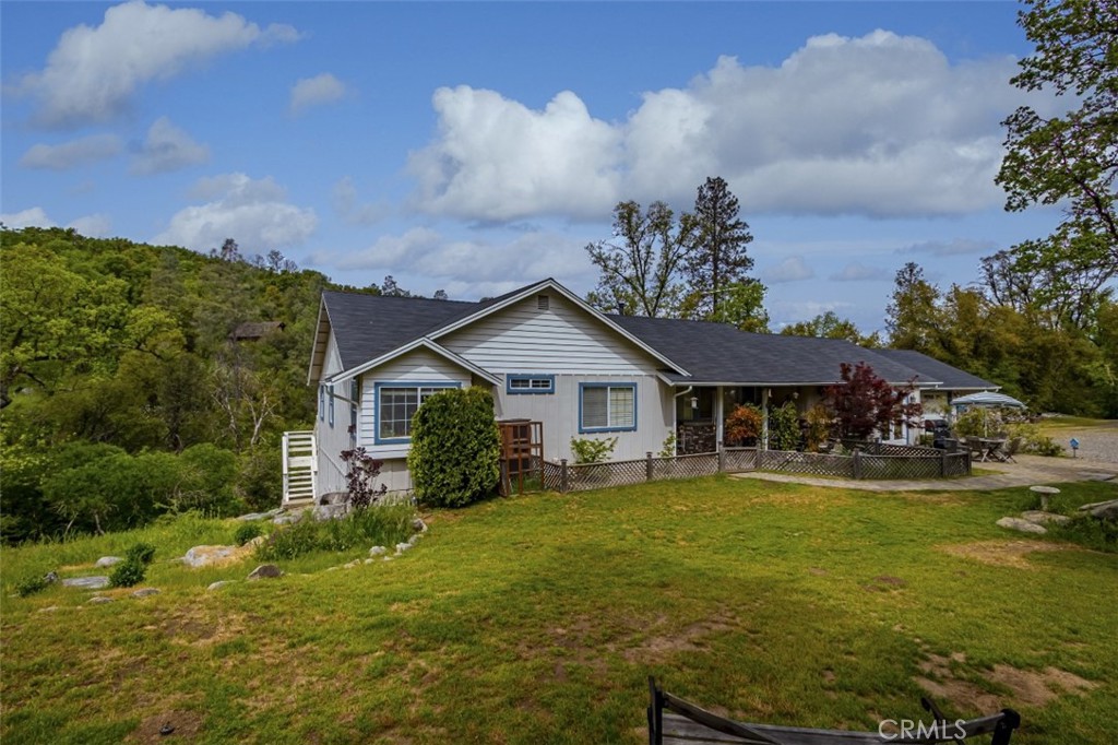 50622 Critter Creek Ln, Oakhurst, CA 93644
