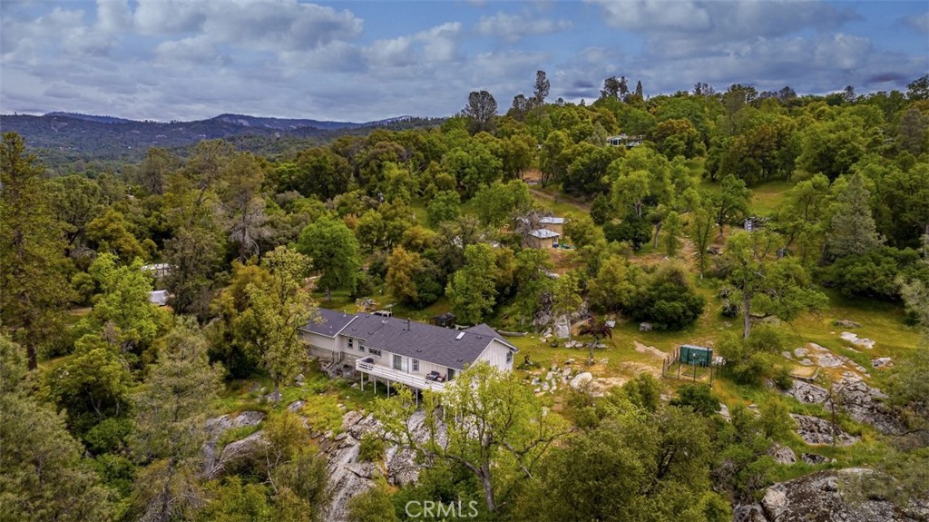 50622 Critter Creek Ln, Oakhurst, CA 93644