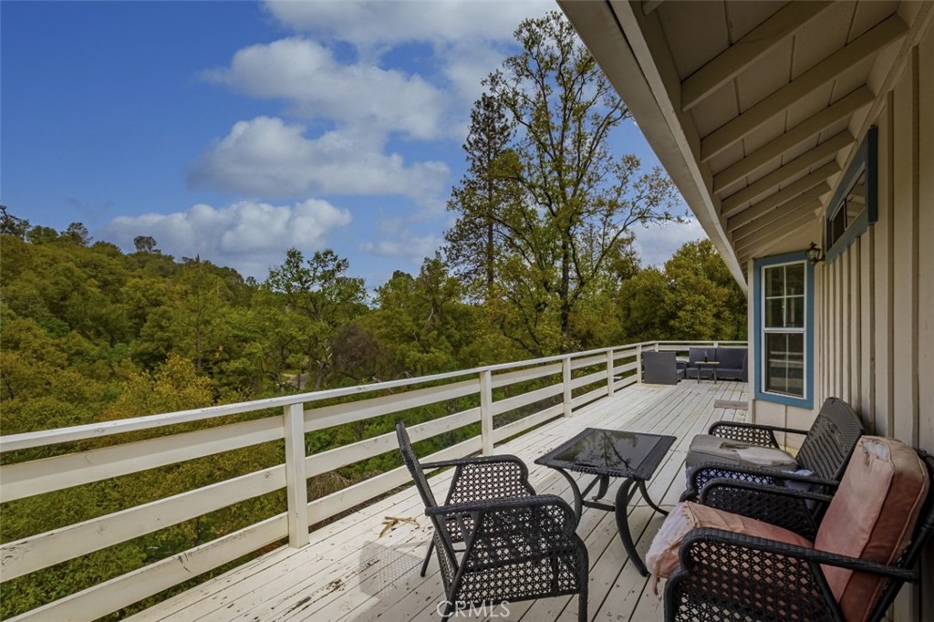 50622 Critter Creek Ln, Oakhurst, CA 93644