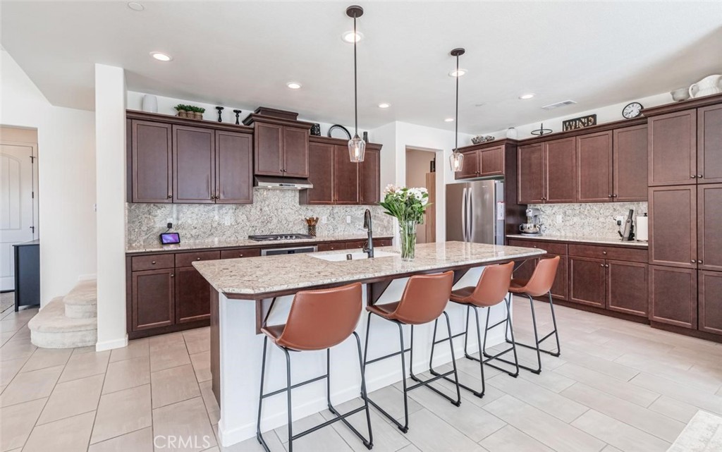 1115 Sanders Ave, Clovis, CA 93619
