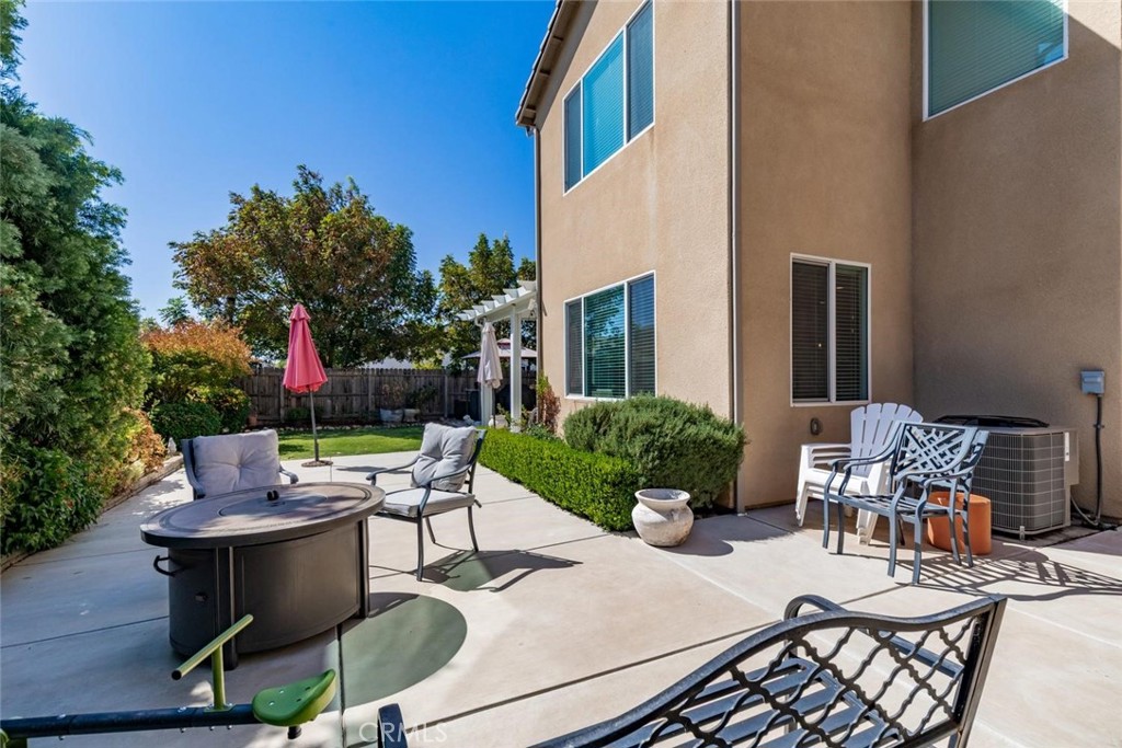 1115 Sanders Ave, Clovis, CA 93619