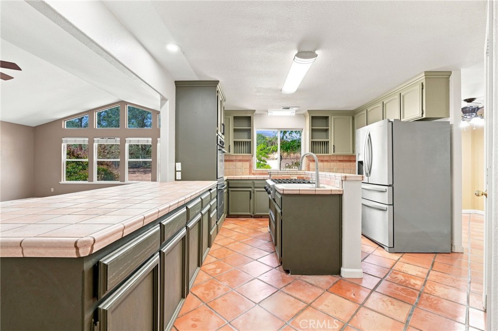 1184 Elwood, Squaw Valley, CA 93675