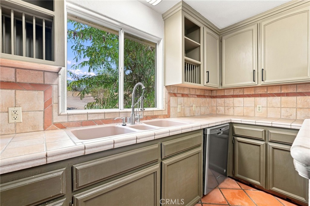 1184 Elwood, Squaw Valley, CA 93675