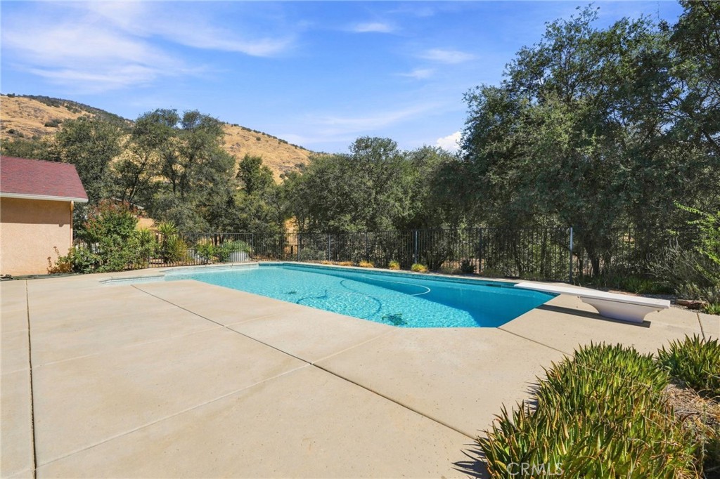 1184 Elwood, Squaw Valley, CA 93675