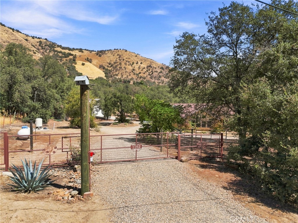 1184 Elwood, Squaw Valley, CA 93675