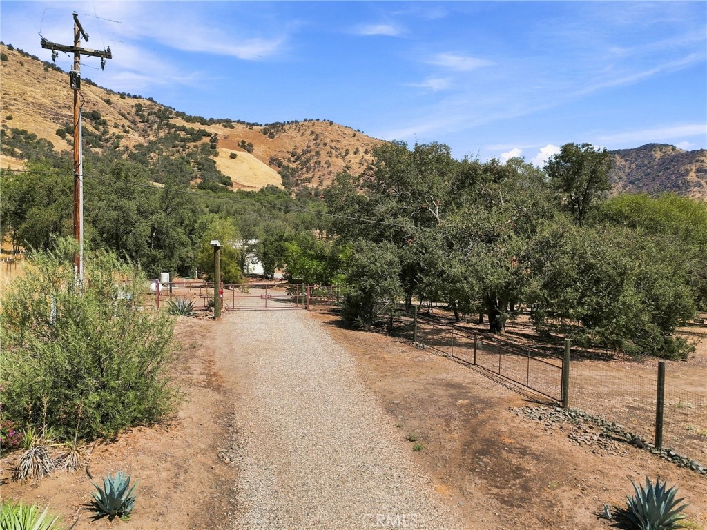 1184 Elwood, Squaw Valley, CA 93675