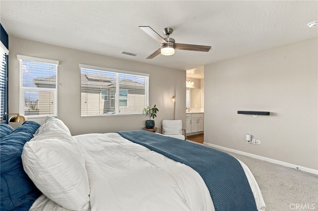 1123 W Royalty, Madera, CA 93636
