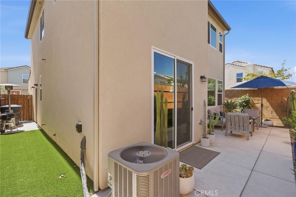 1123 W Royalty, Madera, CA 93636