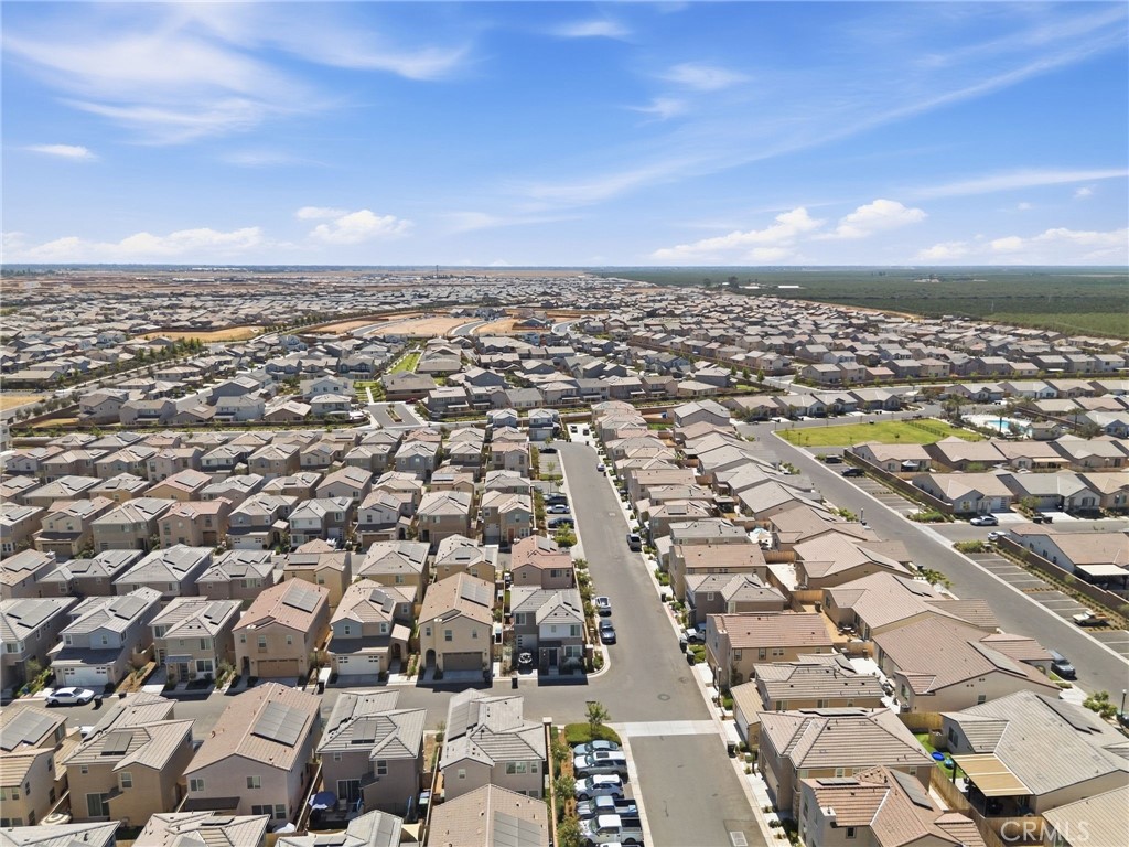 1123 W Royalty, Madera, CA 93636