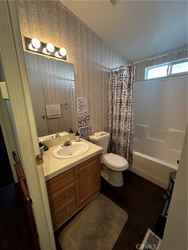 1907 Dairy Ave #16, Corcoran, CA 93212