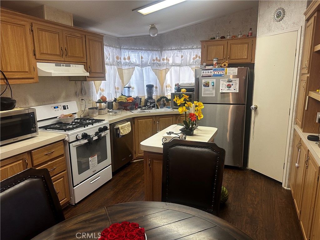 1907 Dairy Ave #16, Corcoran, CA 93212
