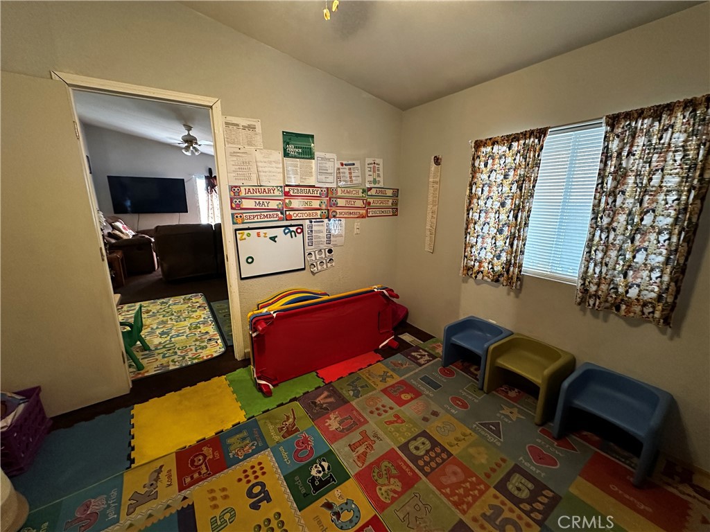 1907 Dairy Ave #16, Corcoran, CA 93212