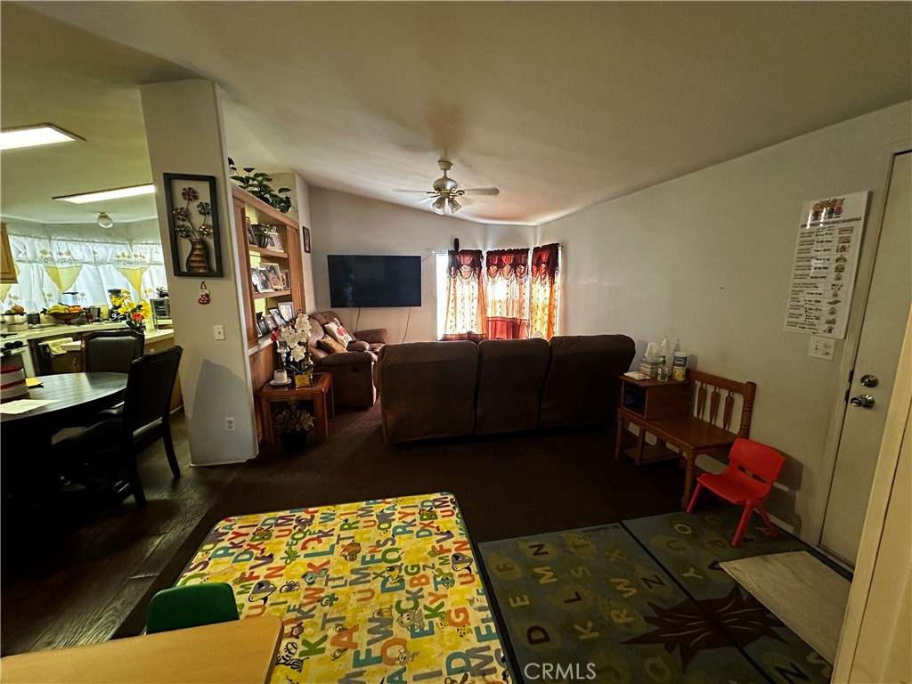 1907 Dairy Ave #16, Corcoran, CA 93212