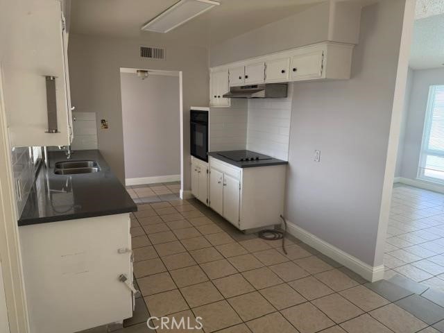 649 W Ashcroft, Clovis, CA 93612