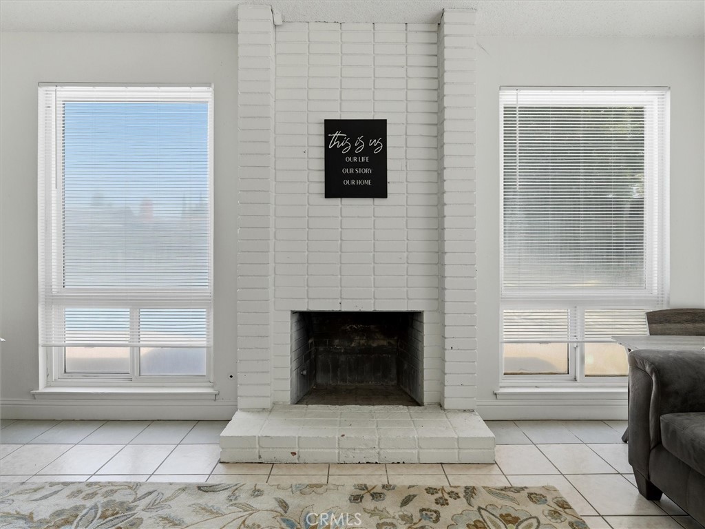 649 W Ashcroft, Clovis, CA 93612
