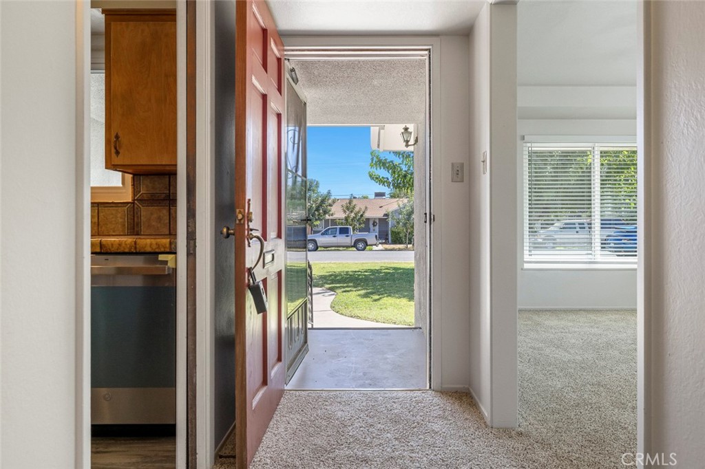 212 Harvard Ave, Coalinga, CA 93210
