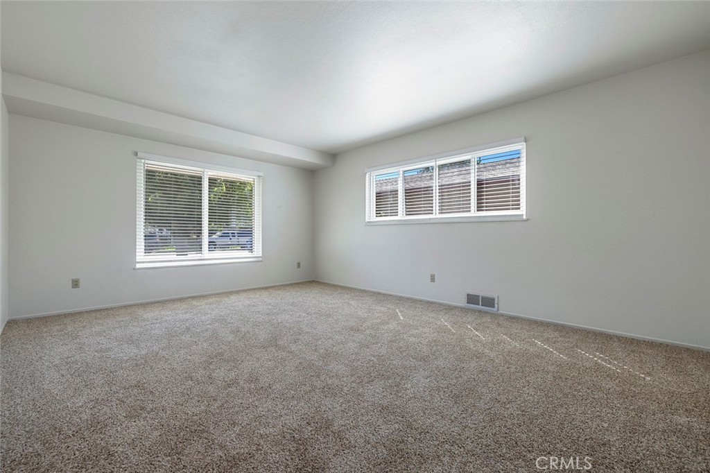 212 Harvard Ave, Coalinga, CA 93210