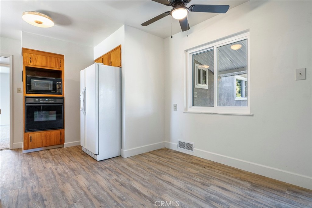 212 Harvard Ave, Coalinga, CA 93210