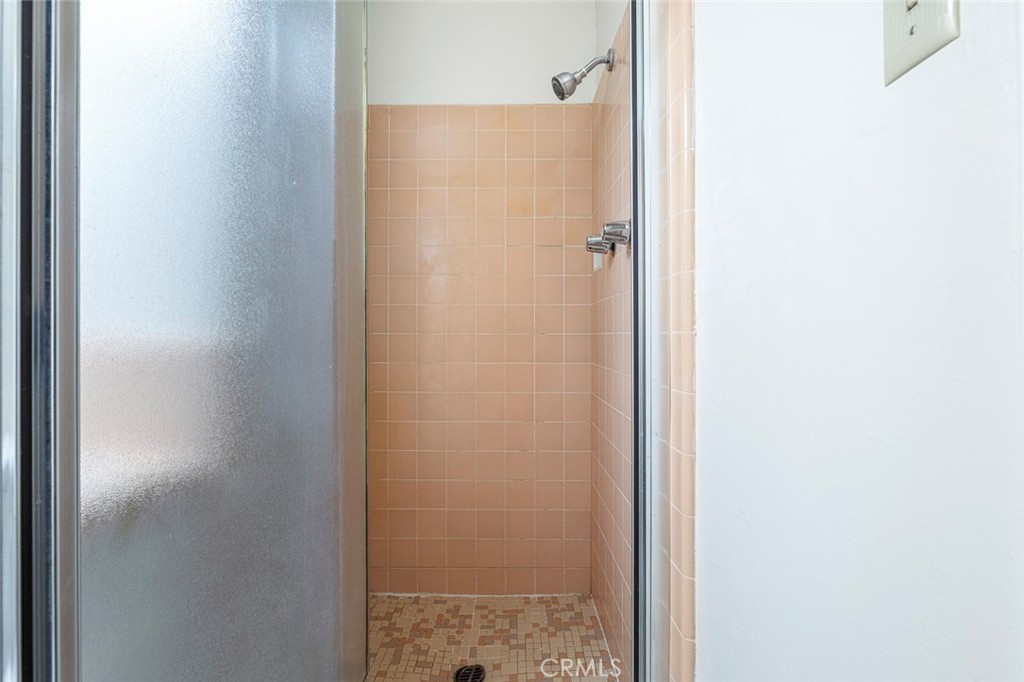 212 Harvard Ave, Coalinga, CA 93210