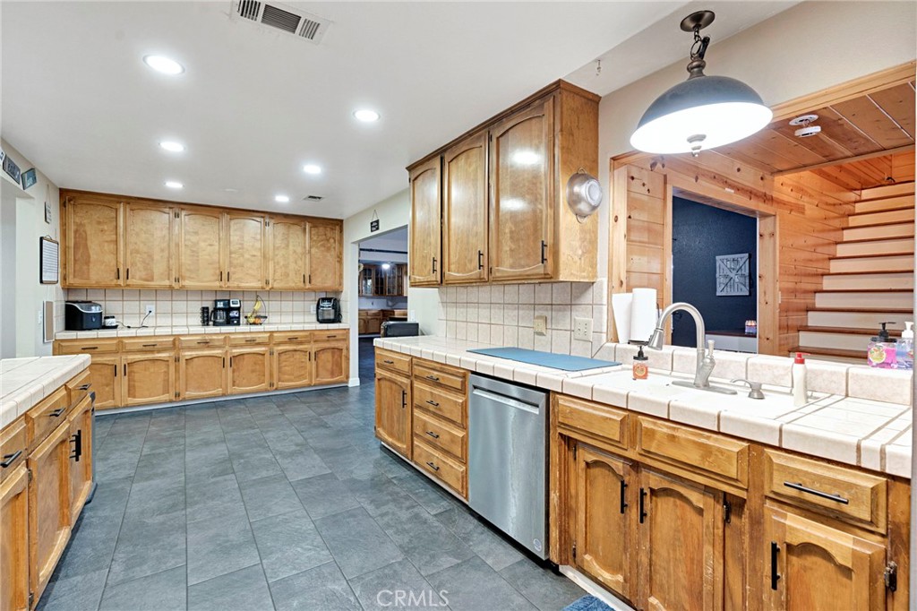 18654 Ridgedale, Madera, CA 93638