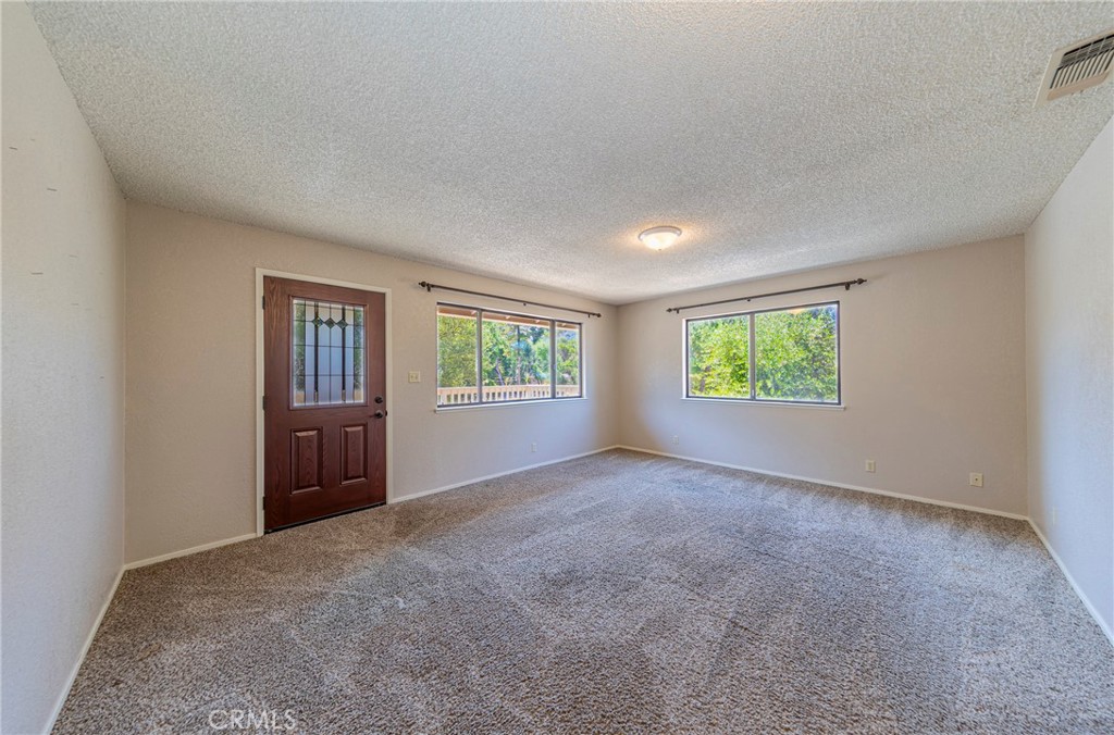 45453 N Oakview, Oakhurst, CA 93644