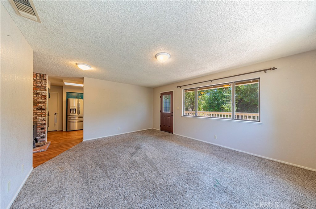 45453 N Oakview, Oakhurst, CA 93644