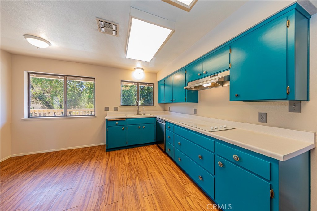 45453 N Oakview, Oakhurst, CA 93644