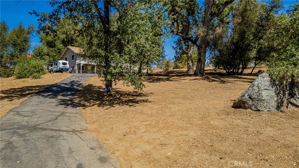 45453 N Oakview, Oakhurst, CA 93644