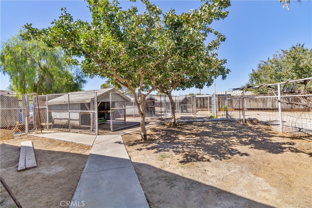 815 E 5th, Hanford, CA 93230