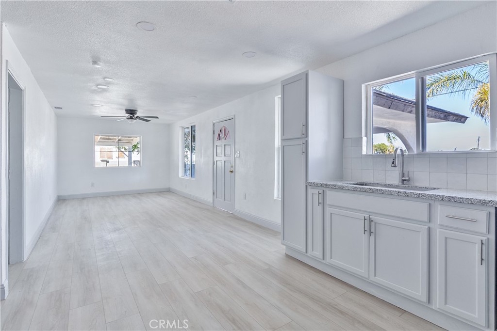 815 E 5th, Hanford, CA 93230