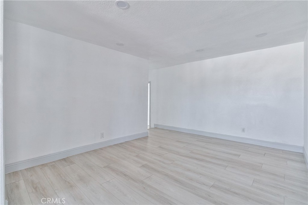 815 E 5th, Hanford, CA 93230