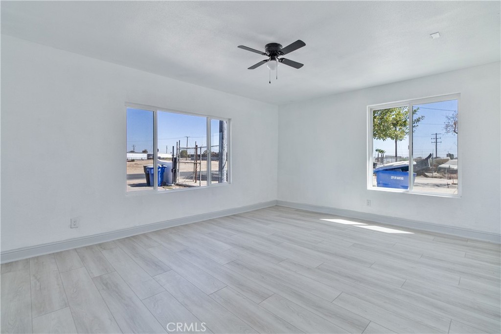 815 E 5th, Hanford, CA 93230