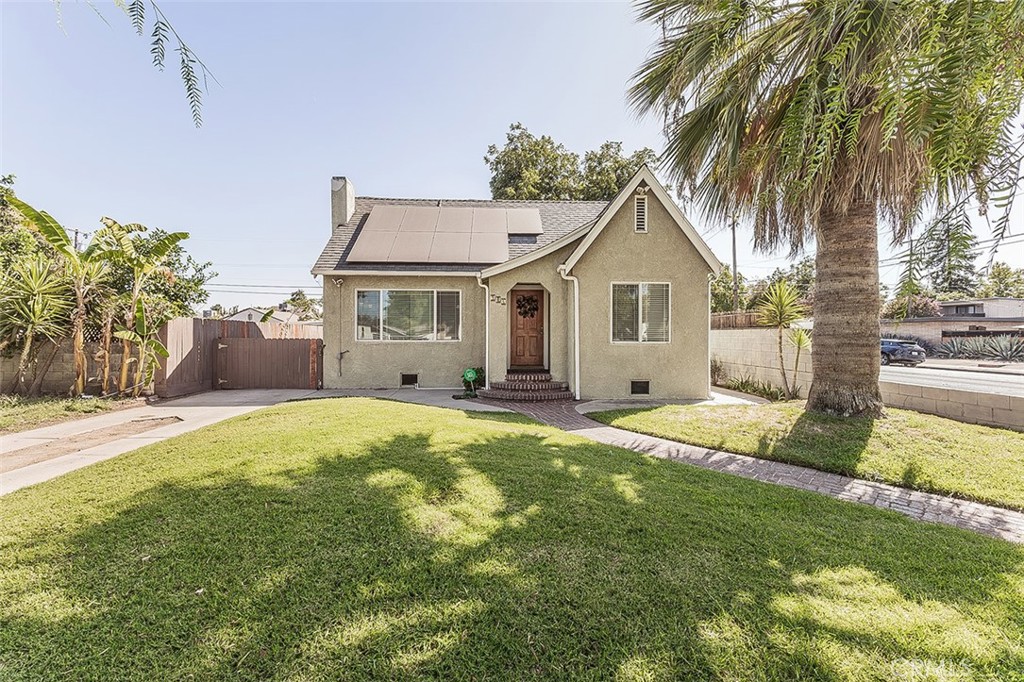 906 E Fountain, Fresno, CA 93704