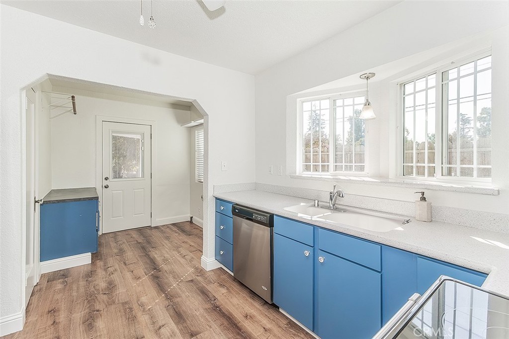 906 E Fountain, Fresno, CA 93704