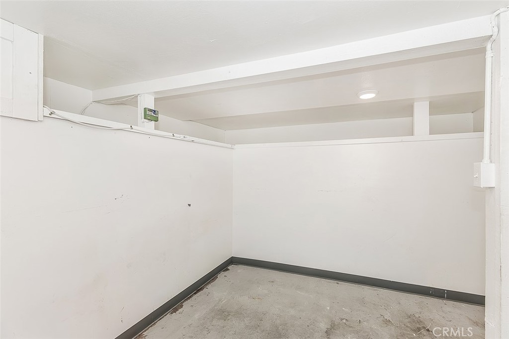 906 E Fountain, Fresno, CA 93704