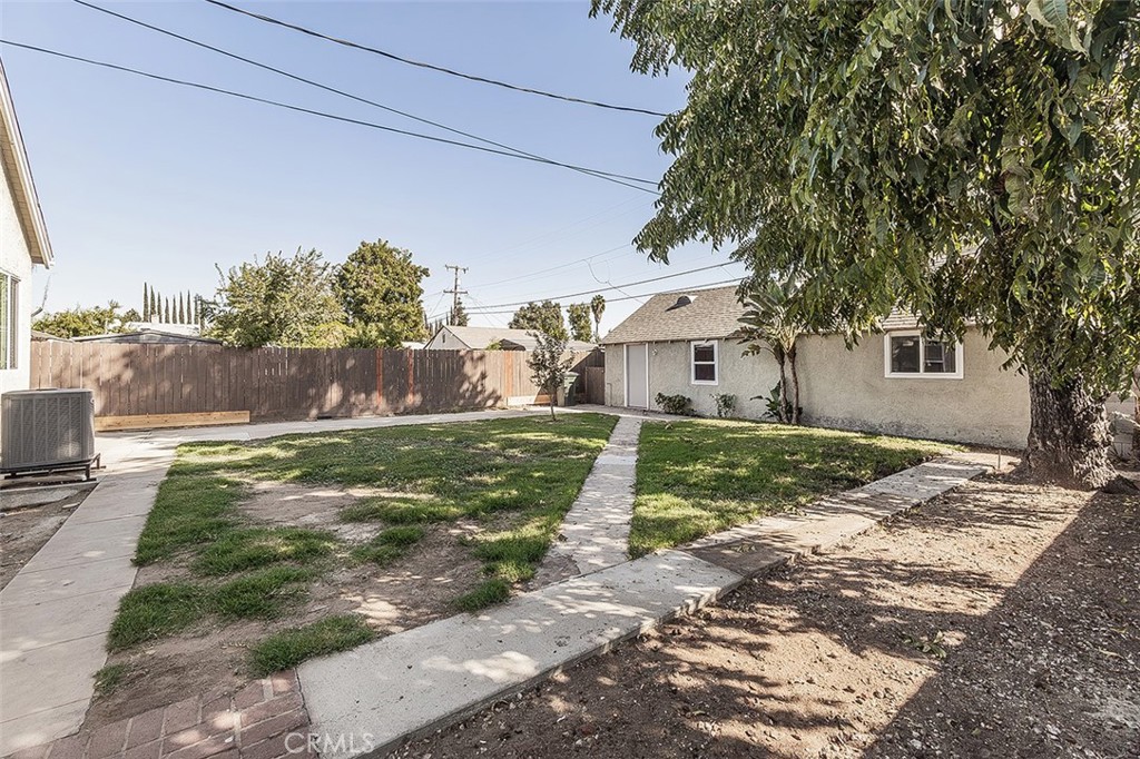906 E Fountain, Fresno, CA 93704