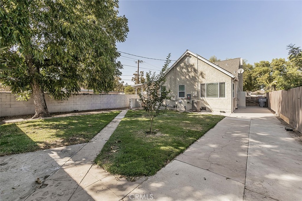 906 E Fountain, Fresno, CA 93704