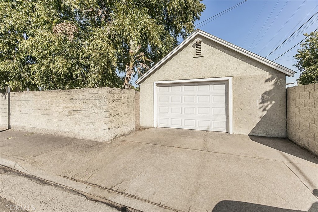 906 E Fountain, Fresno, CA 93704