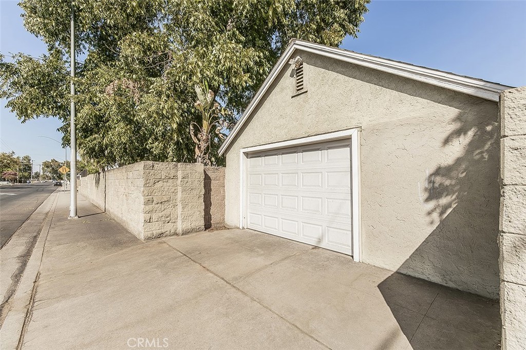 906 E Fountain, Fresno, CA 93704