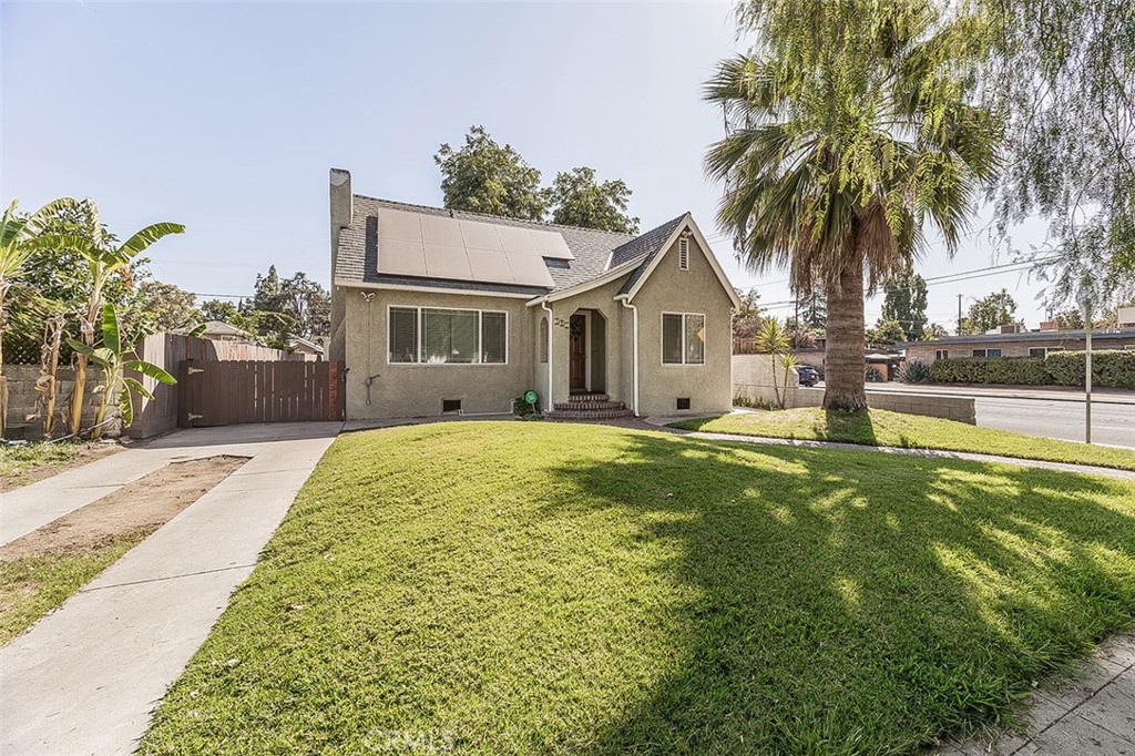 906 E Fountain, Fresno, CA 93704