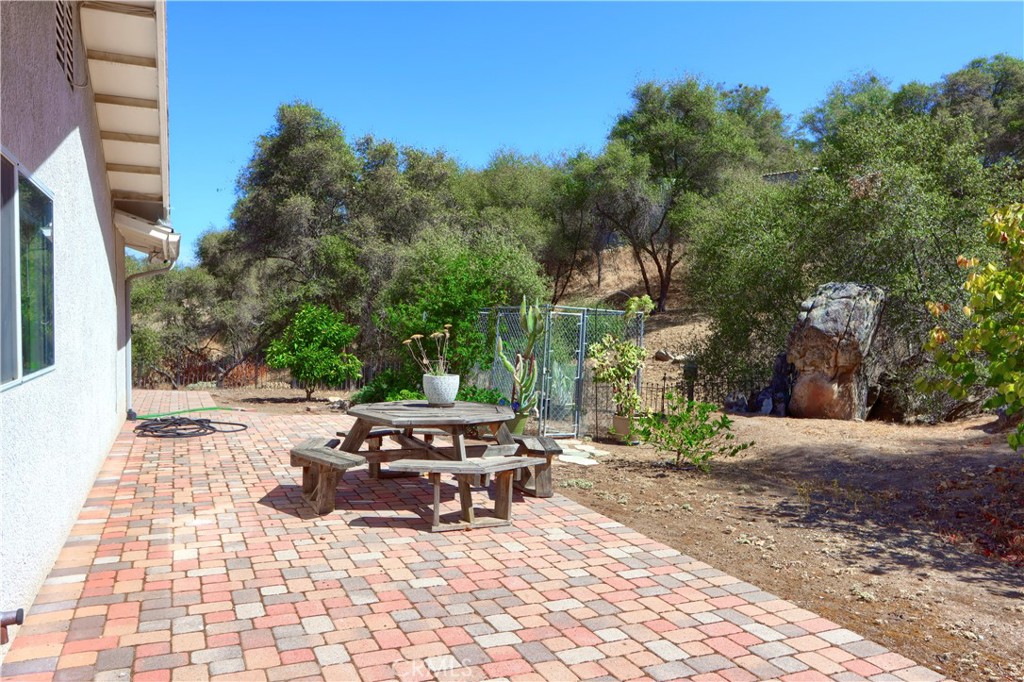46514 W Longview Ln, Coarsegold, CA 93614