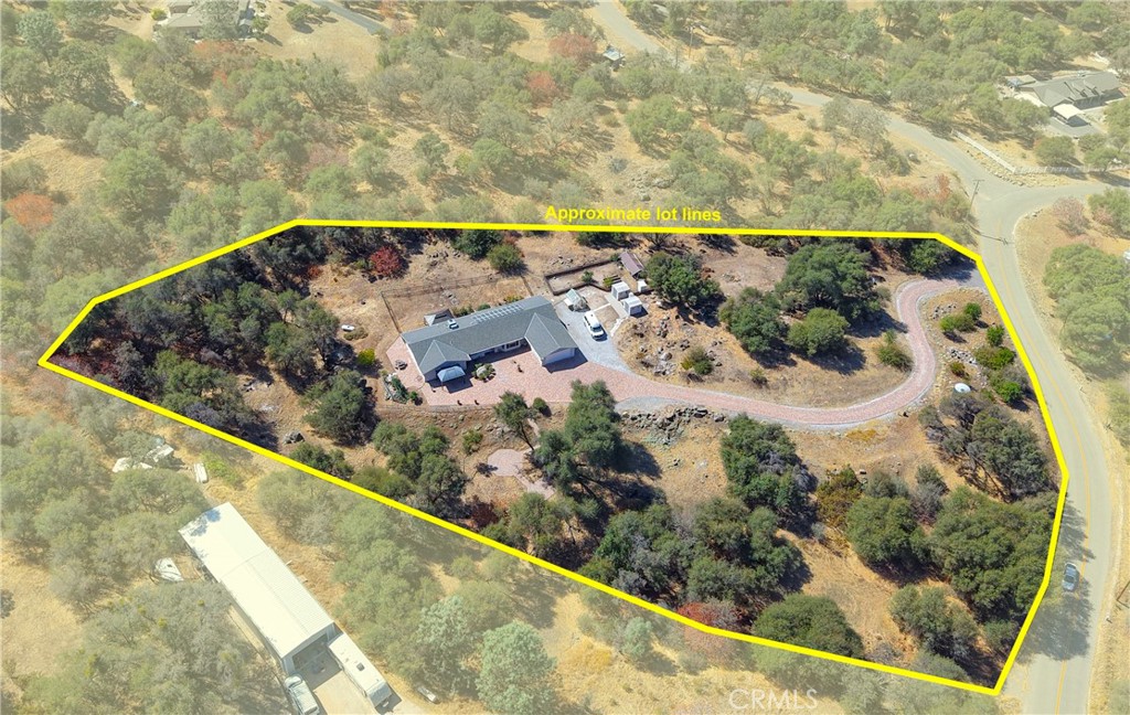 46514 W Longview Ln, Coarsegold, CA 93614