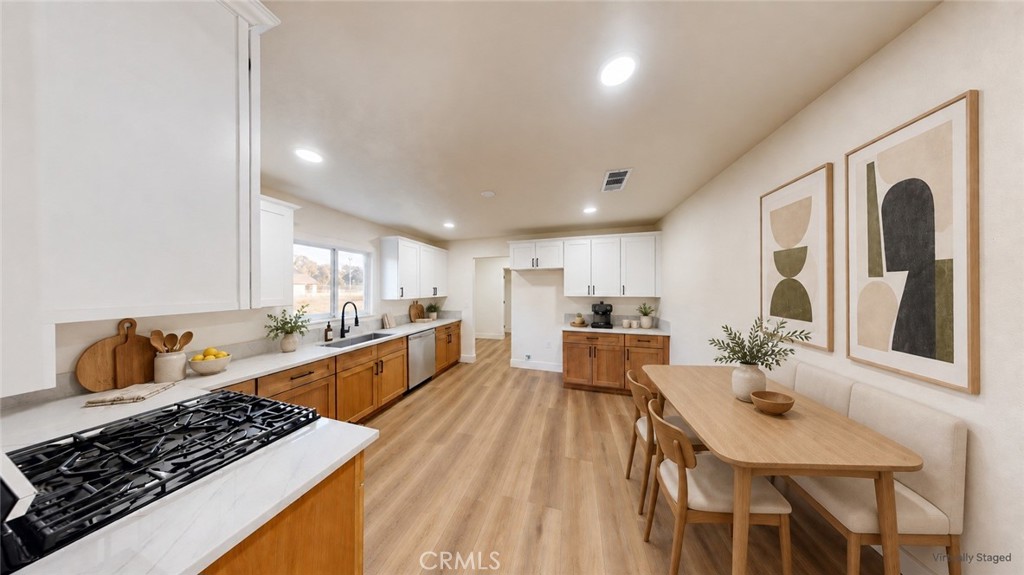 20943 S Castro, Laton, CA 93242