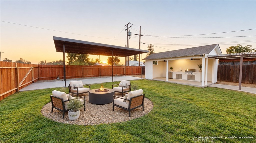 20943 S Castro, Laton, CA 93242