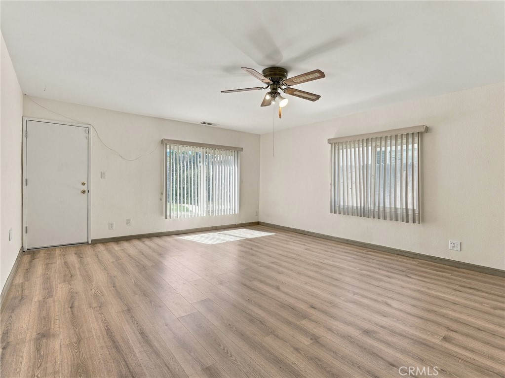 Open Photo