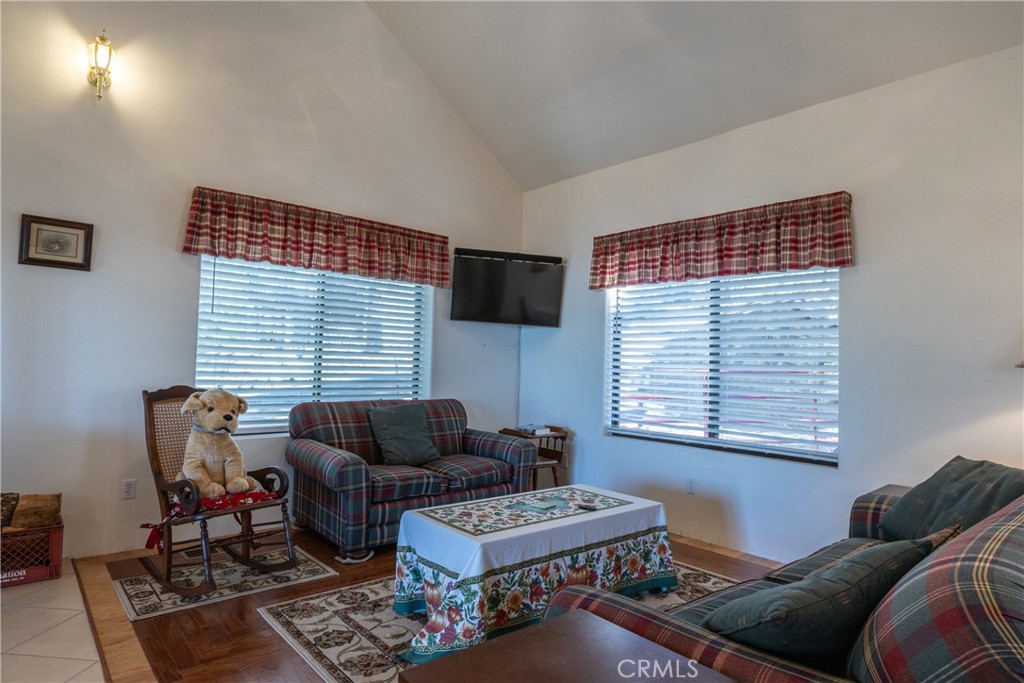 7501 Yosemite Park Way, Yosemite, CA 95389